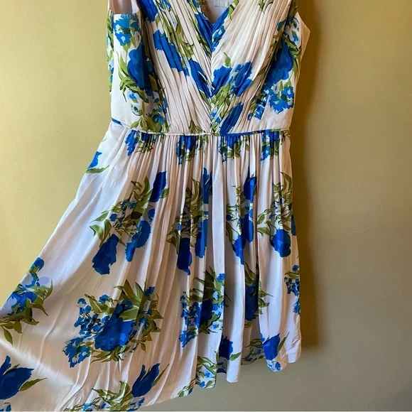 Boden Women’s Serena Swishy Pink Blue Floral Dress V Neck Size 6R - Picture 2 of 13